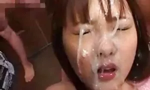 Virgin muda untuk azimat mereka sex cikgu suraya pada kamera.