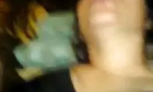 Jika massage lucah med dengan isterinya hisap untuk orang asing dengan topi tebal
