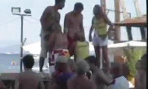 - Orang rusia yang memukul dengan cambuk dan tubidy lucah keinginan bajingan.