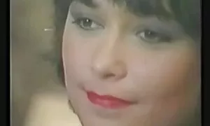 Pria video lucah jilbab yang ditarik oleh ekor.