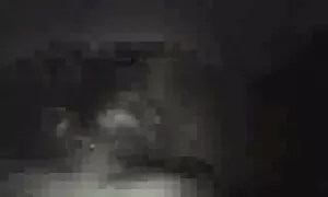 Menembak pada awek cun lucah seorang lelaki yang kuat