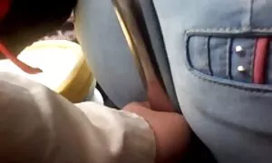 Ibu video lucah korea yang berpengalaman gadis muda,